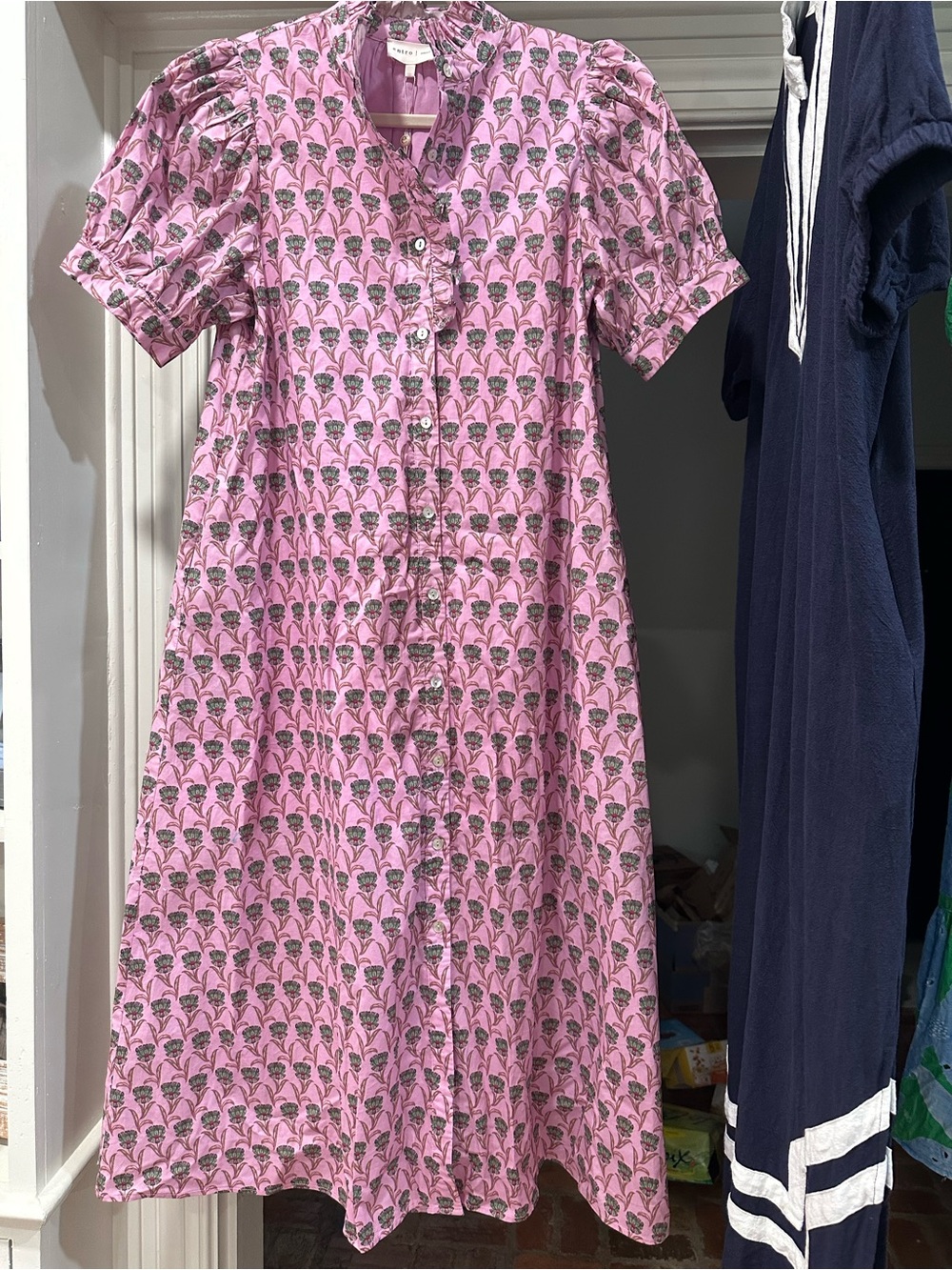 entro  Floral Button-Front Dress